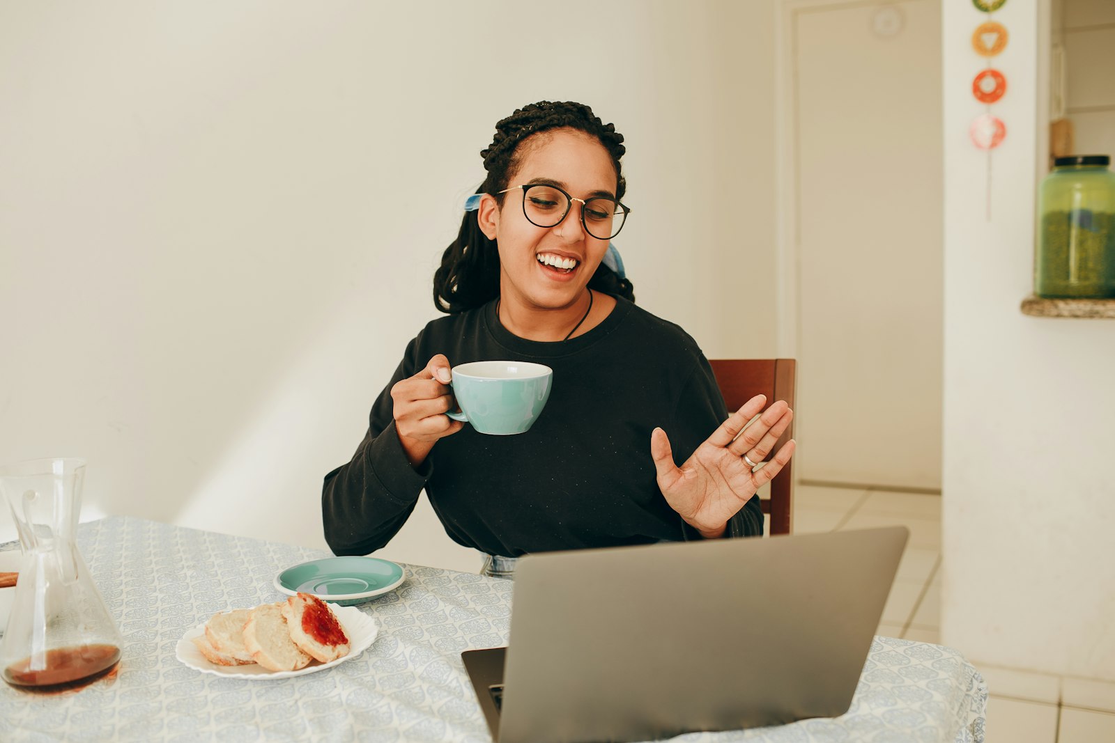 Talking With Your Child’s Online Teachers